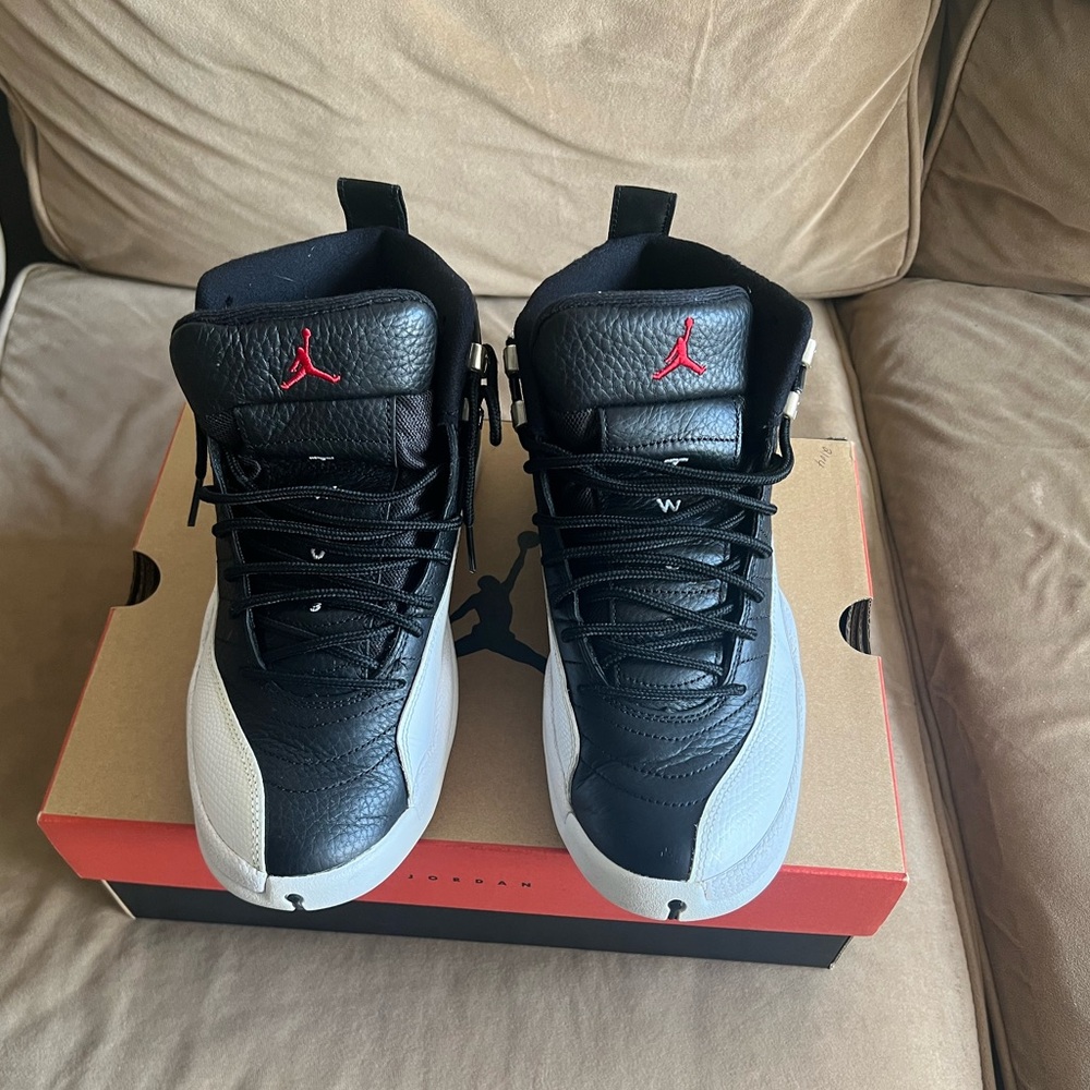 JORDAN 12 RETRO 'PLAYOFF' 2022 : Black/Varsity Red/White Men Size 8